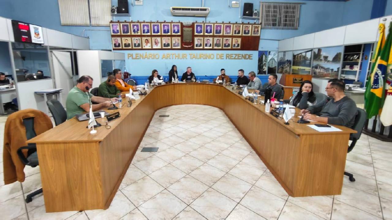 Câmara de Rio Pardo aprova projetos, homenagens e moção de apoio aos produtores de tabaco
