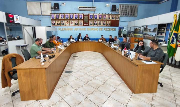 Câmara de Rio Pardo aprova projetos, homenagens e moção de apoio aos produtores de tabaco