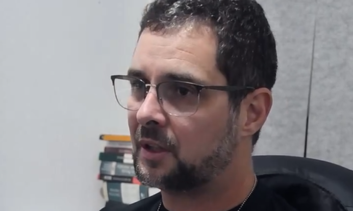 Delegado afirma que não há risco de ataque em escolas e alerta para fake news