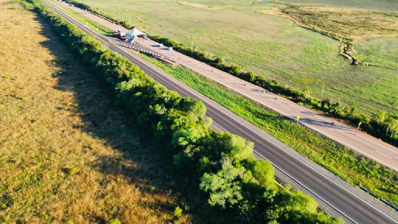 Ministro entrega trecho duplicado da BR-290 e autoriza novas obras no RS