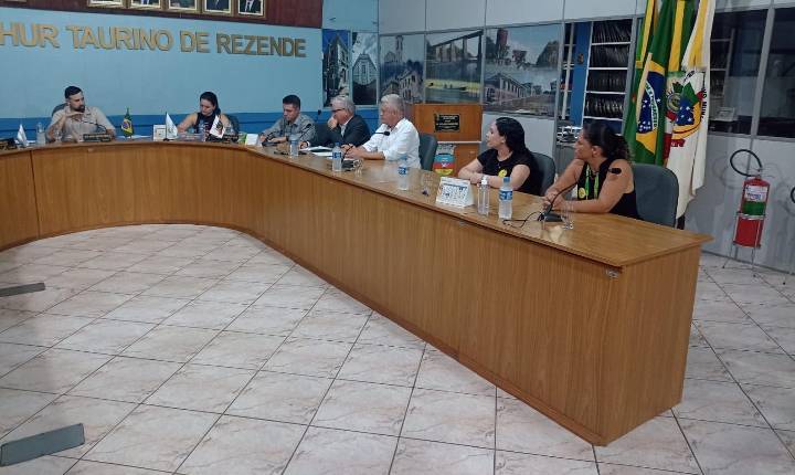 Monitoras e atendentes de EMEIs de Rio Pardo reivindicam enquadramento no magistério