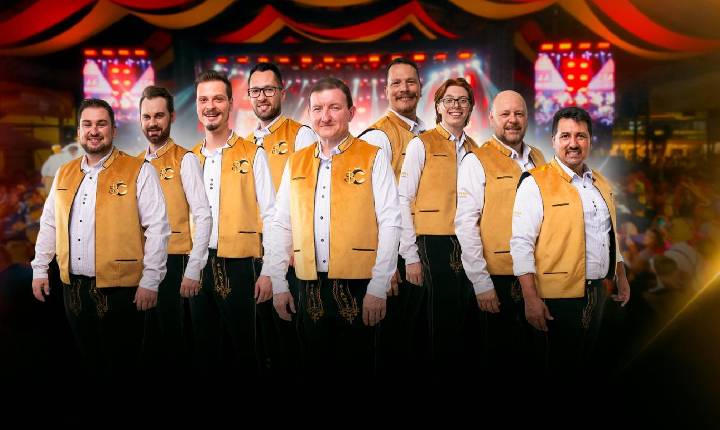 Oktoberfest de Santa Cruz inicia Caravana da Alegria