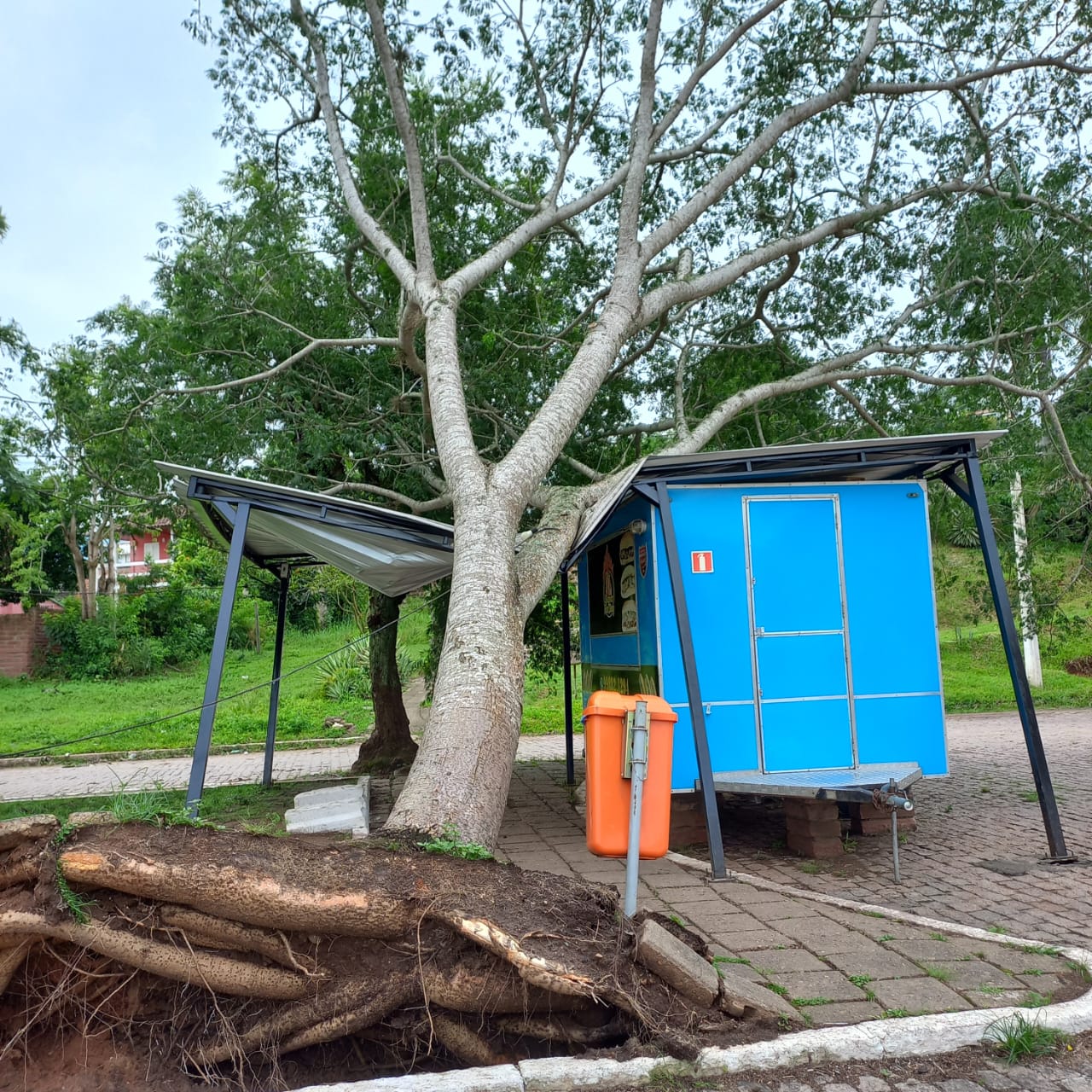Temporal causou estragos em Rio Pardo, nesta Segunda.