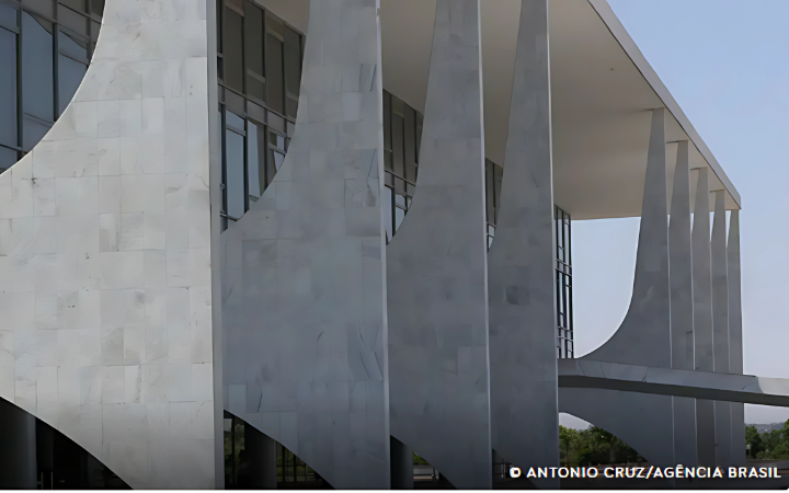 Lula sanciona regulamentação da reforma tributária sobre consumo