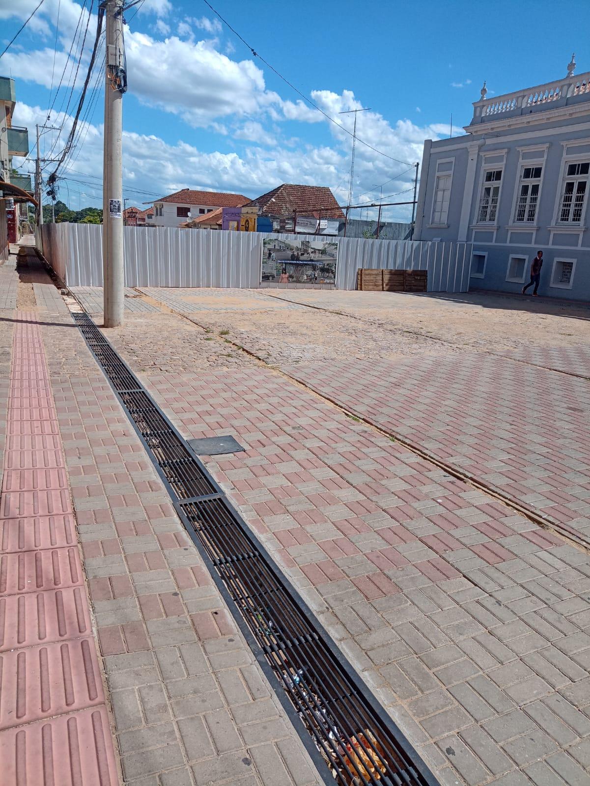 Sem acordo, tapumes devem permanecer no Carnaval