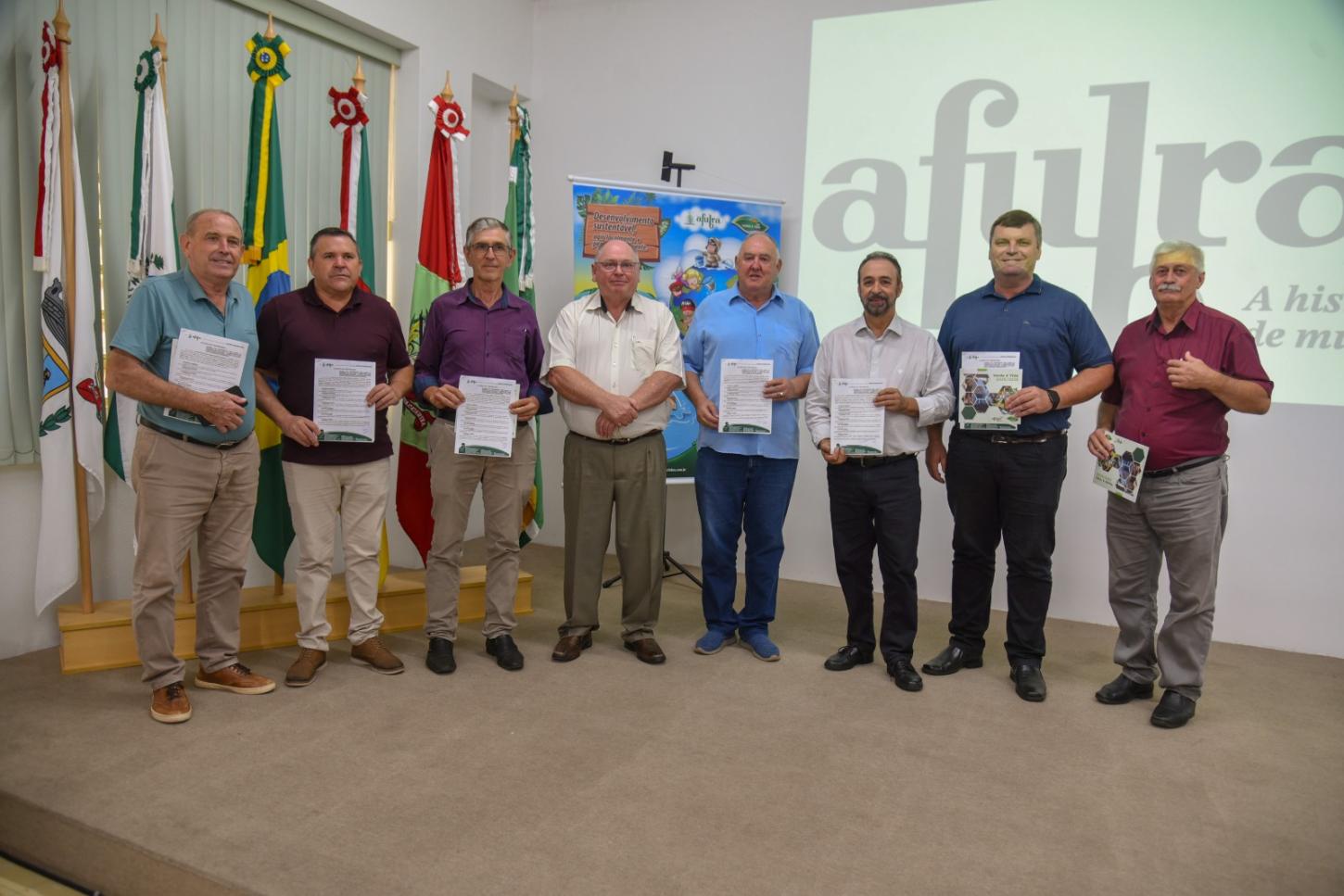 Afubra assina acordo de cooperação com prefeitos da região