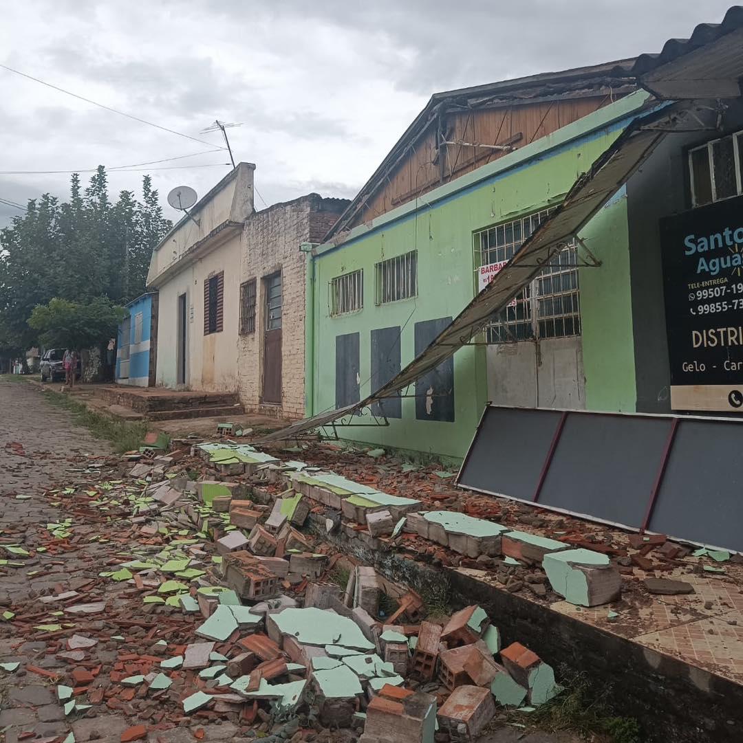Temporal desta segunda causou estragos em Rio Pardo