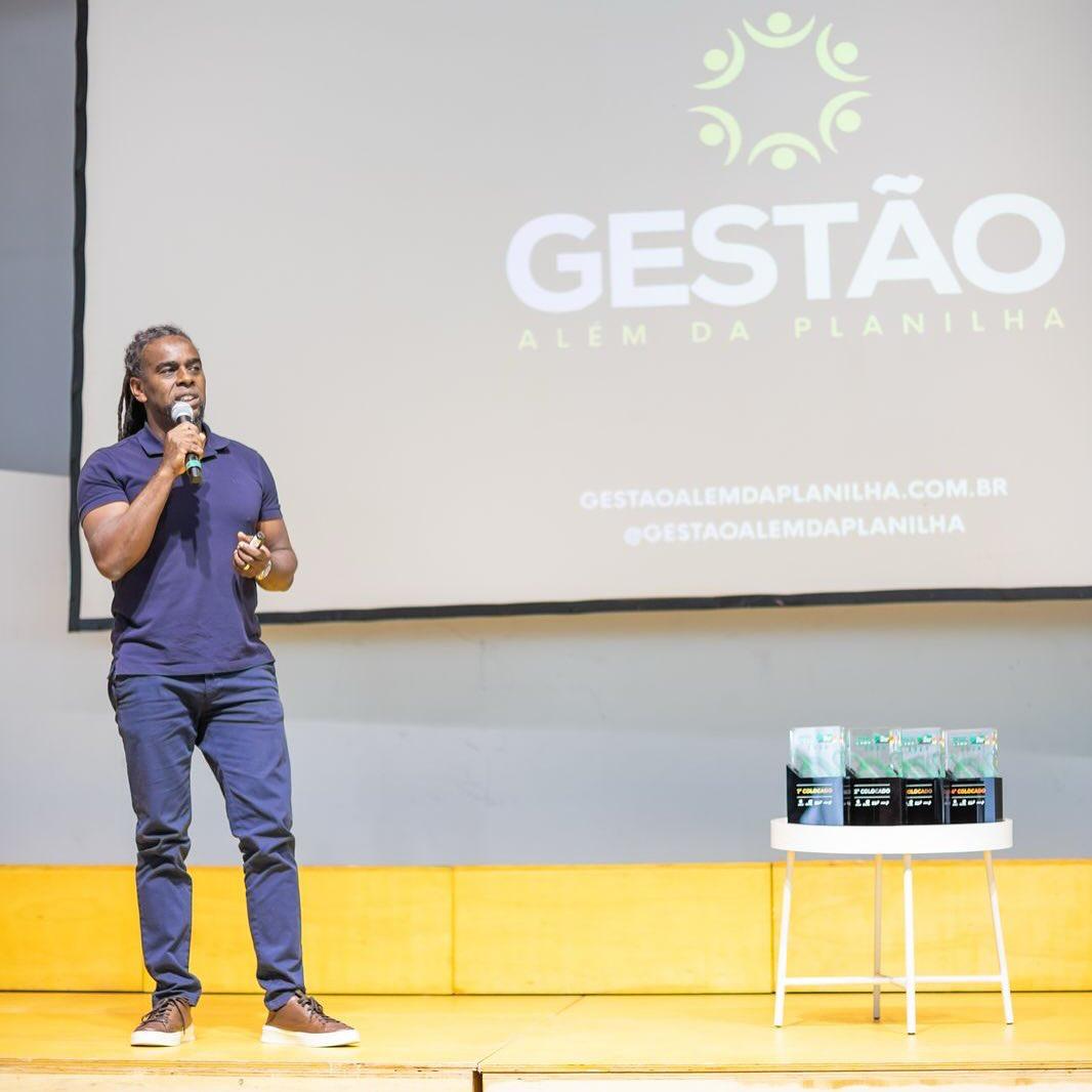 Paulo César Tinga palestra nesta terça em Santa Cruz