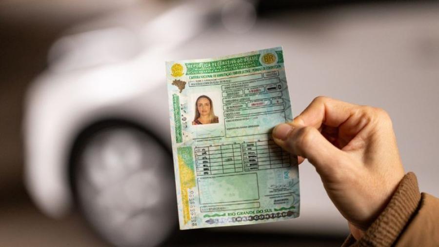 Saiba como vai funcionar o programa com CNH gratuita