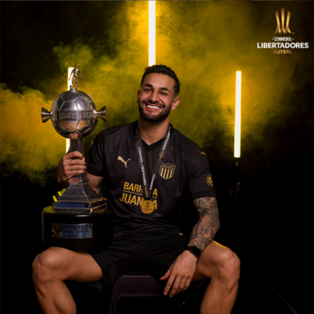 Nadas anuncia campeão da Libertadores