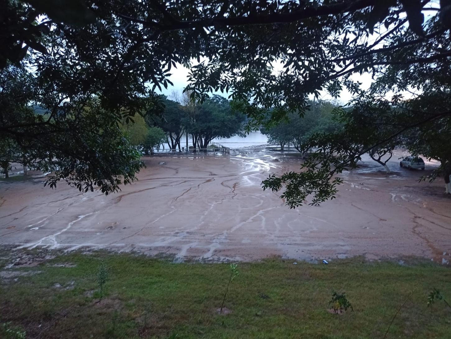 Vídeo: Uma atualização sobre os rios de Rio Pardo no final da tarde