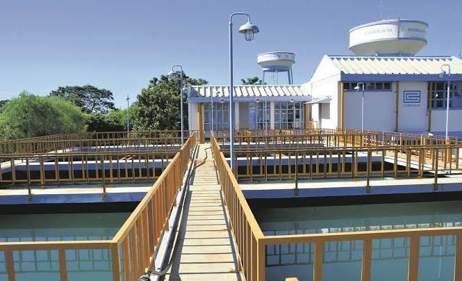 Corsan realiza limpeza em estação