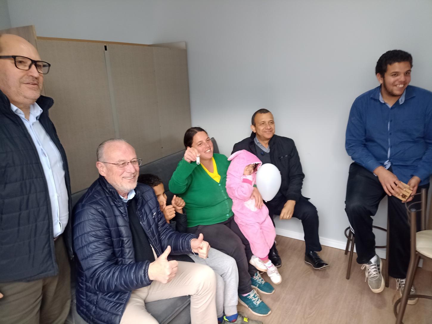 Entregues as 20 casas temporárias do Mutirão do Camargo