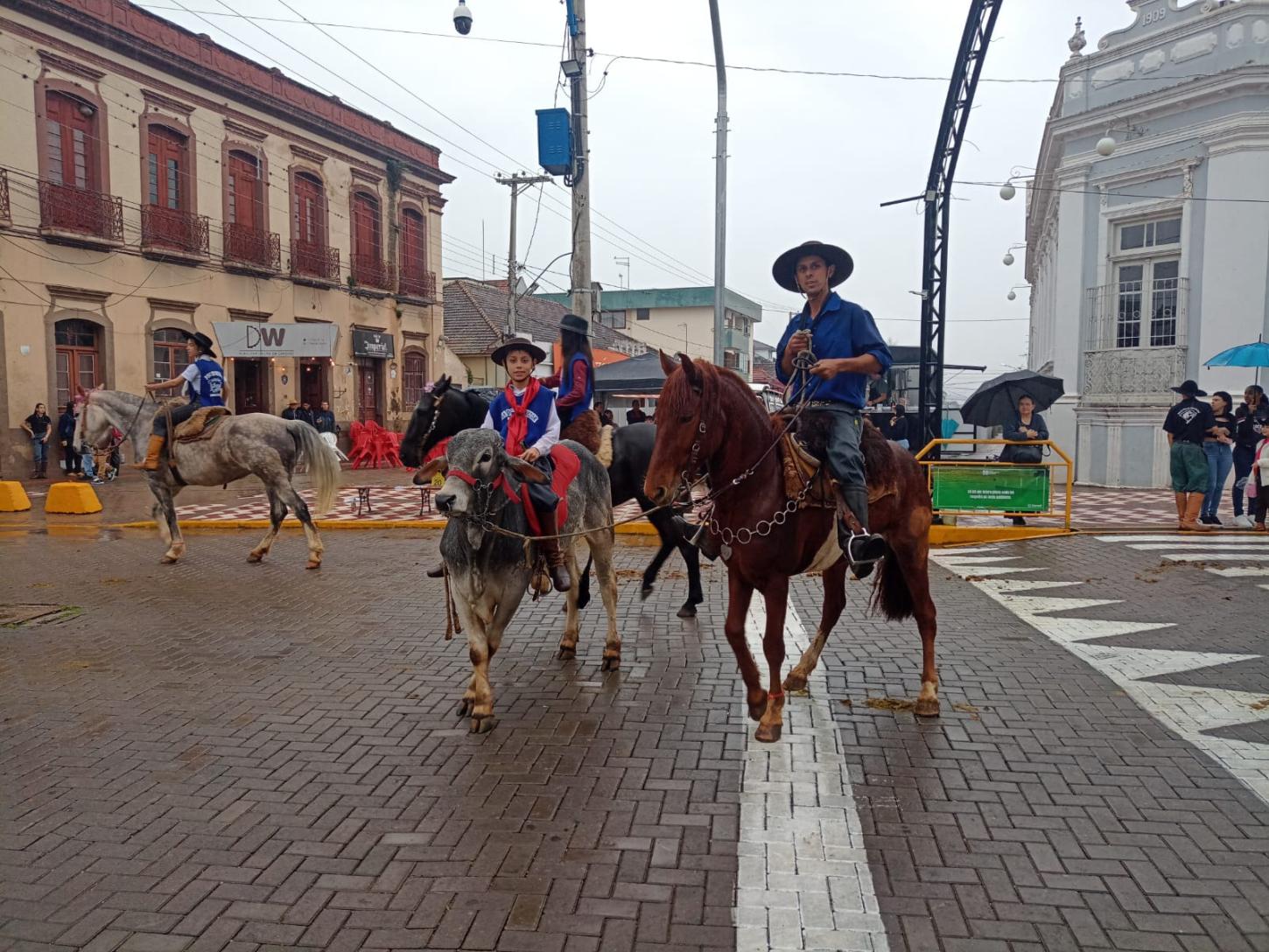 Um desfile com a grandeza de sua história