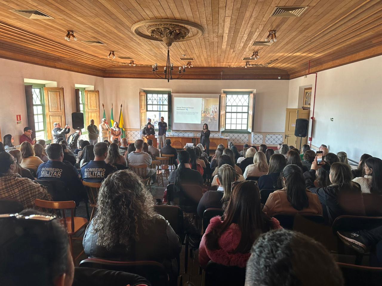 Rio Pardo promove capacitações sobre prevenção da violência e segurança escolar