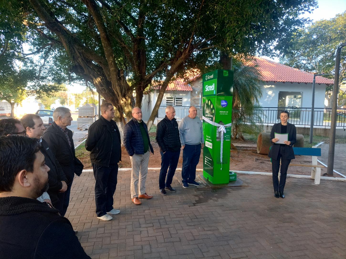 Sicredi inaugura estação pública de hidratação na Praça da Matriz em Rio Pardo