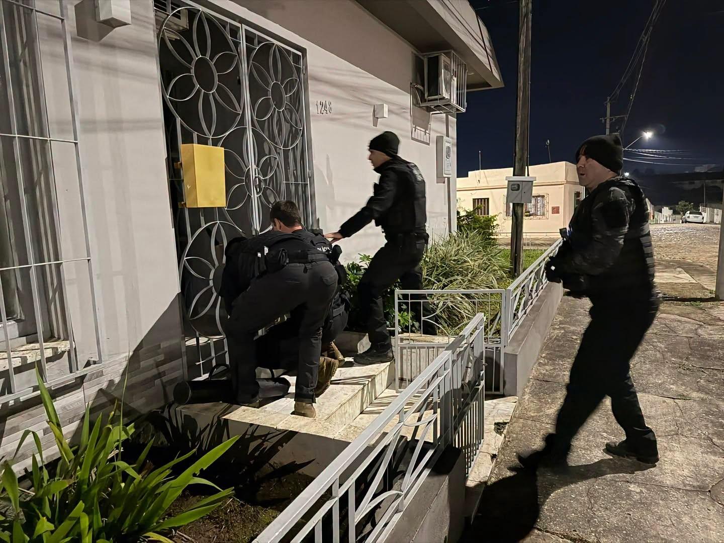 Advogada de Santa Cruz está entre os investigados de esquema de remédios falsos contra o câncer