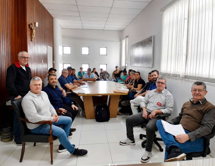 Vale-Feira deve ser retomado em setembro