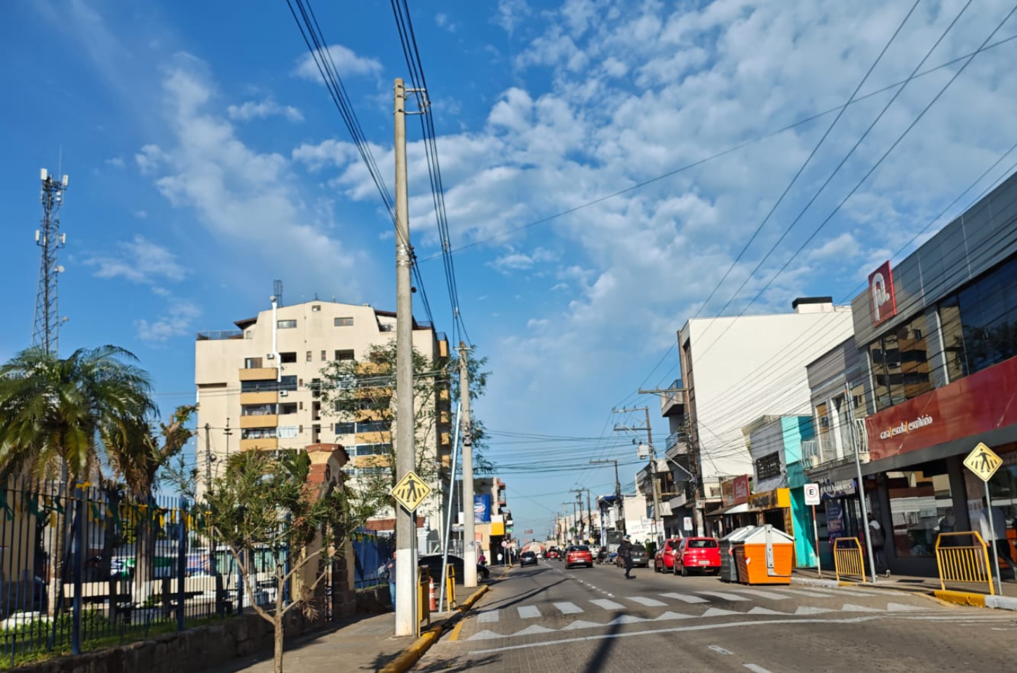 Novos semáforos serão instalados em dois pontos de grande circulação na Andrade Neves