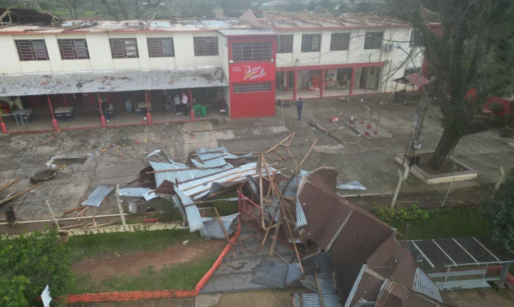 Colégio Barro Vermelho terá aulas remotas após danos causados pelo vendaval